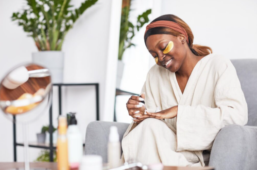 Modern Self-Care Rituals Every Woman Should Try Before the Holidays